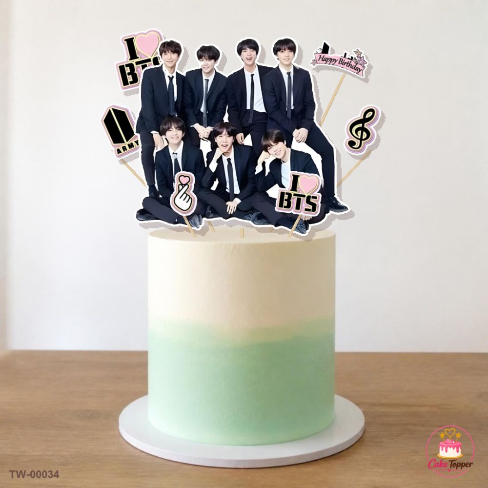 Music Topper Sheet 01 on a cake